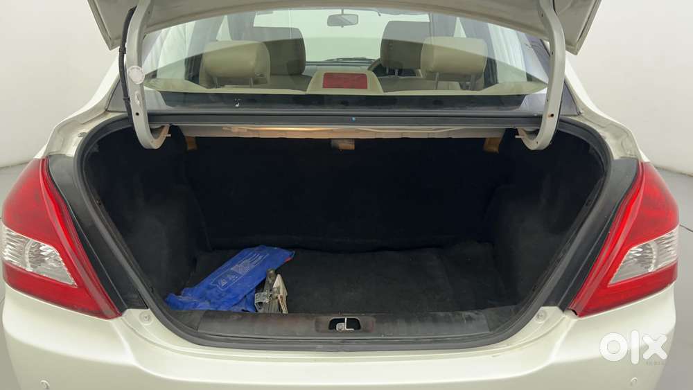 Maruti Suzuki Swift Dzire Vxi At, 2015, Petrol