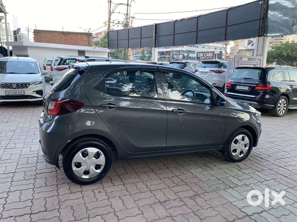 Tata Tiago 1.2 Revotron Xt Rhythm, 2022, Petrol