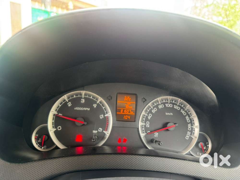 Maruti Suzuki Swift Dzire 2015