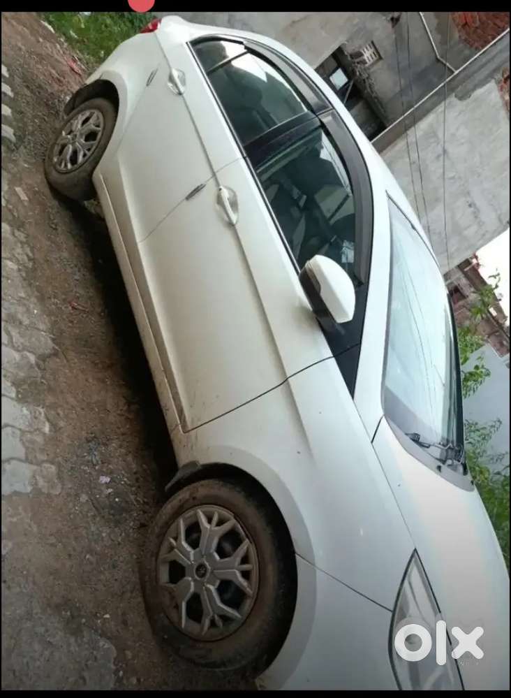 Tata Zest 1.2 Revotron 2015