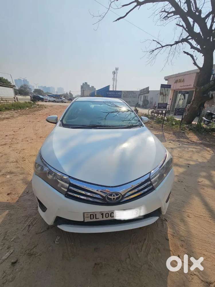 Toyota Corolla Altis 2015