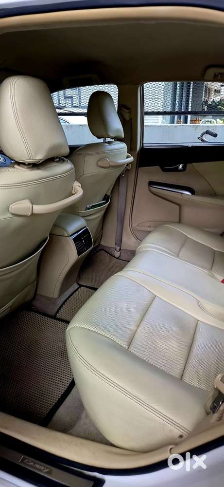 Toyota Camry Hybrid 2016