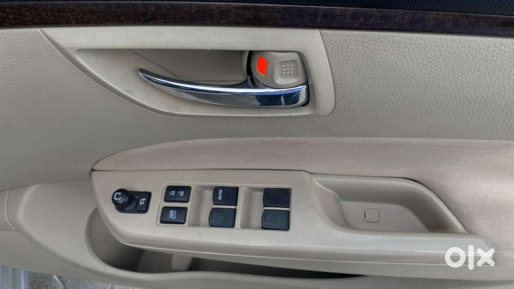 Maruti Suzuki Swift Dzire Vxi 1.2, 2015, Petrol