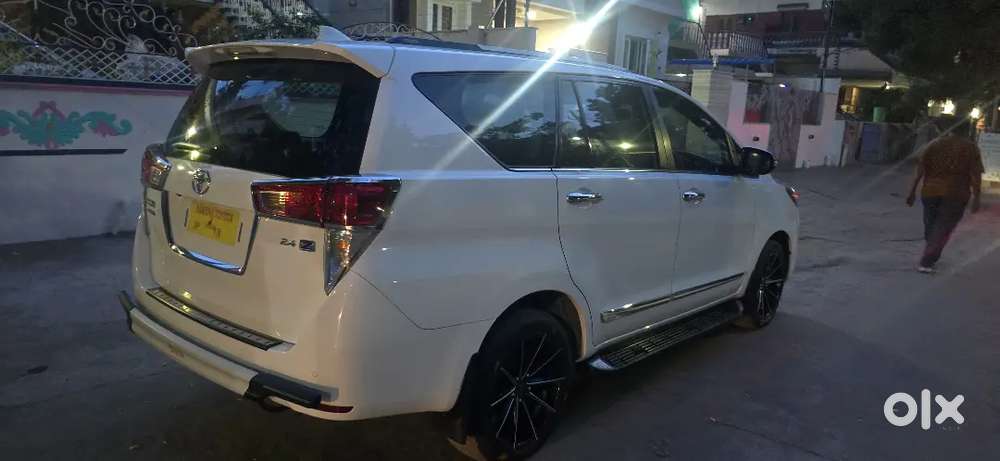 Toyota Innova Crysta 2.4 2023