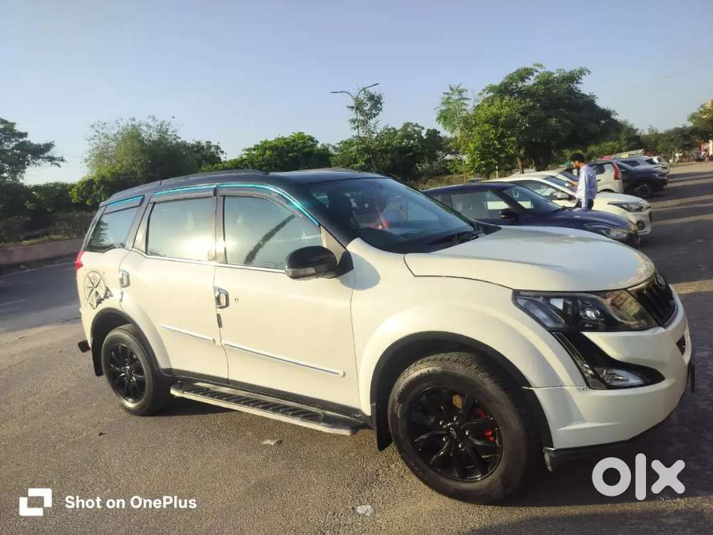 Mahindra Xuv500 2016 Diesel 80000 Km Driven