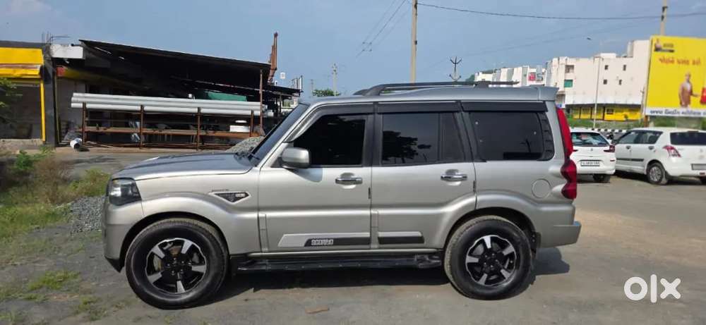 Mahindra Scorpio S10 To S11 Classic Convart 2015 Diesel