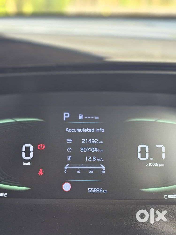 Kia Carens 1.5 Luxury Plus Diesel At 6 Str, 2022, Diesel
