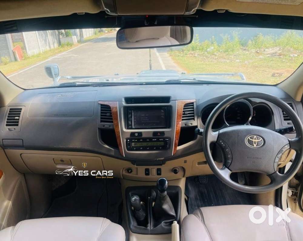 Toyota Fortuner 3.0 4x4 Manual, 2011, Diesel