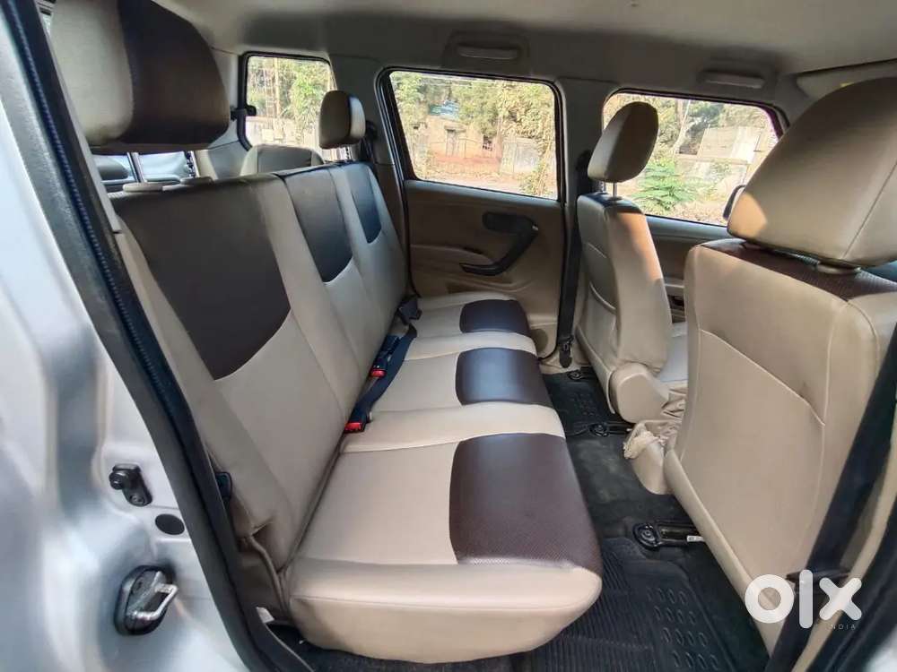 Mahindra Tuv 300 2018