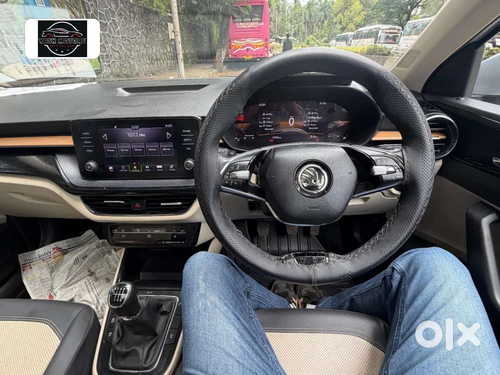 Skoda Slavia Style 1.0l Tsi Mt, 2022, Petrol