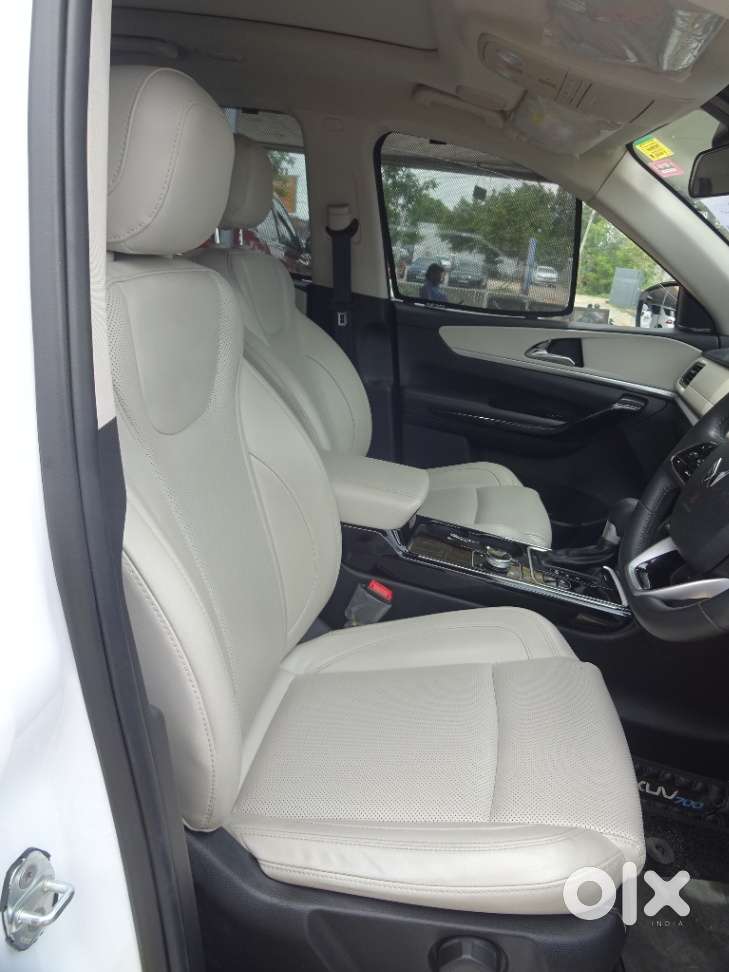Mahindra Xuv700 2.2 Ax 7 Diesel At Luxury Pack Str Awd, 2025, Diesel