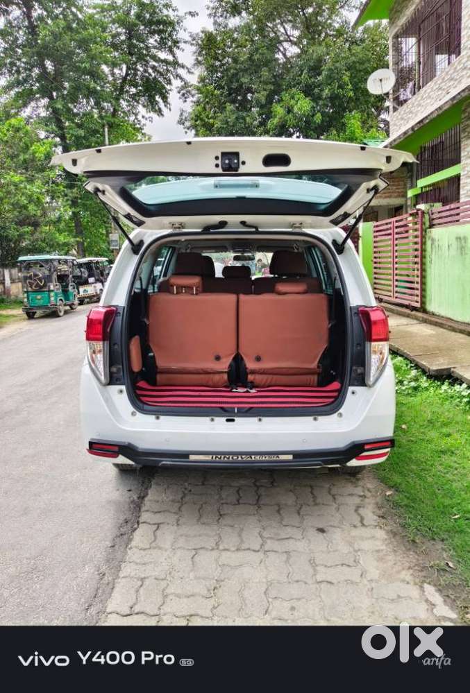 Toyota Innova Crysta 2.4 V 8 Str, 2024, Diesel