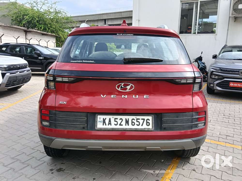 Hyundai Venue Sx (o) Mt 1.5 Diesel, 2022, Diesel