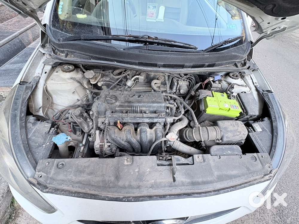 Hyundai Verna Petrol 2013