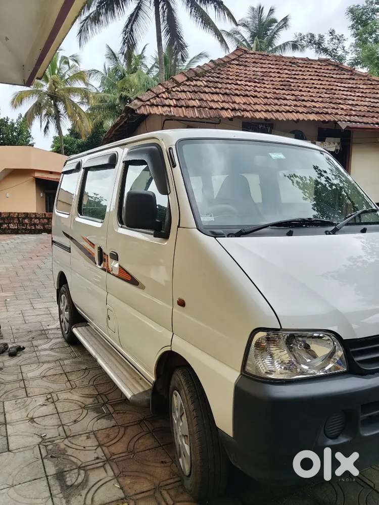 Maruti Suzuki Eeco 2016 Petrol Well Maintained