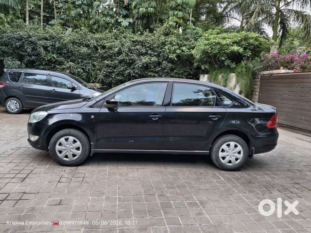 Skoda Rapid 1.6 Mpi Ambition, 2012, Petrol