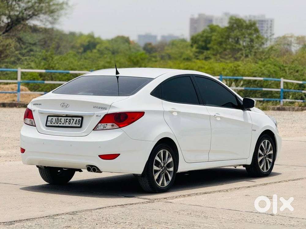 Hyundai Verna Fluidic 1.6 Vtvt Sx Opt, 2014, Petrol