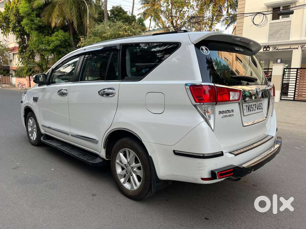 Toyota Innova Crysta 2.4 G Mt 8s, 2023, Diesel