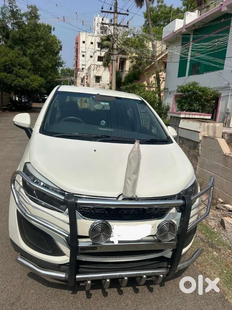 Mahindra Marazzo 1.5 2019