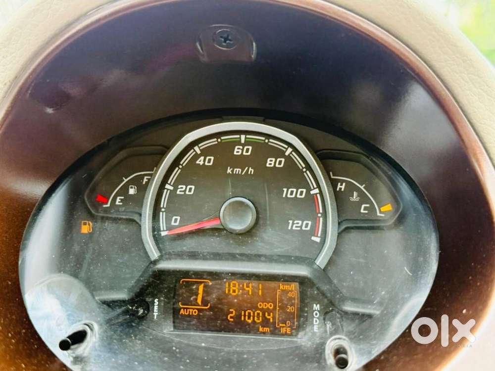 Tata Nano Xta, 2017, Petrol