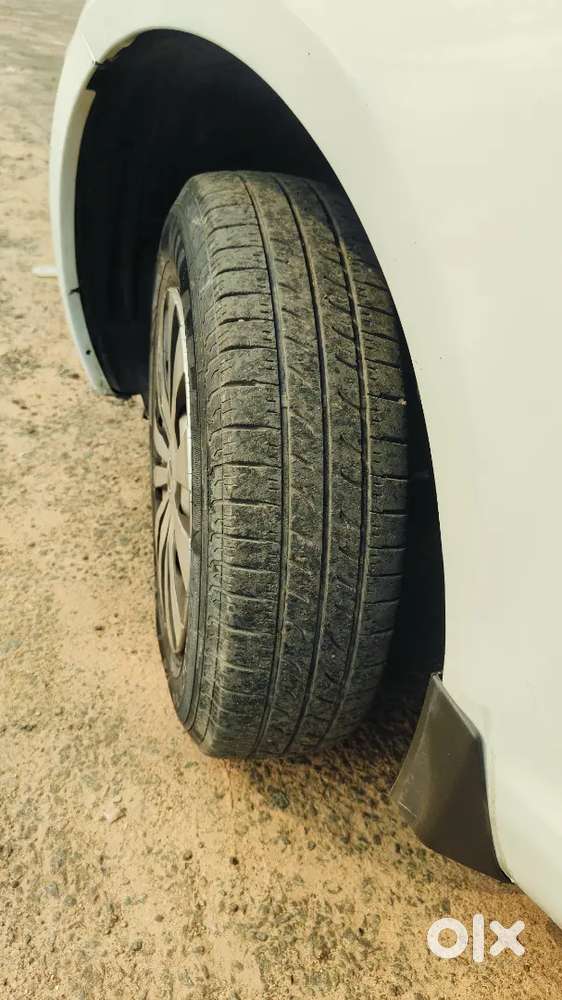 Maruti Suzuki Dzire 2017 Diesel 110000 Km Driven Mileage 25km