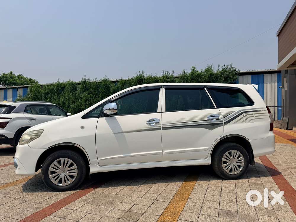 Toyota Innova [2013-2016] 2.5 G4 8 Str, 2014, Diesel