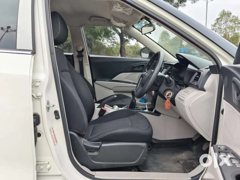 Mahindra Xuv300 W4, 2021, Petrol