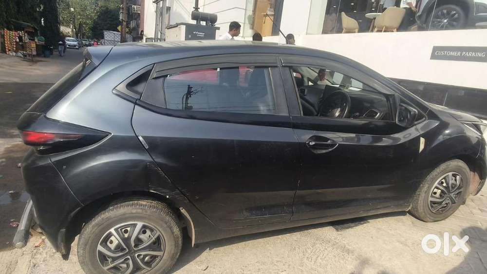 Tata Altroz 2021 Diesel 43000 Km Driven