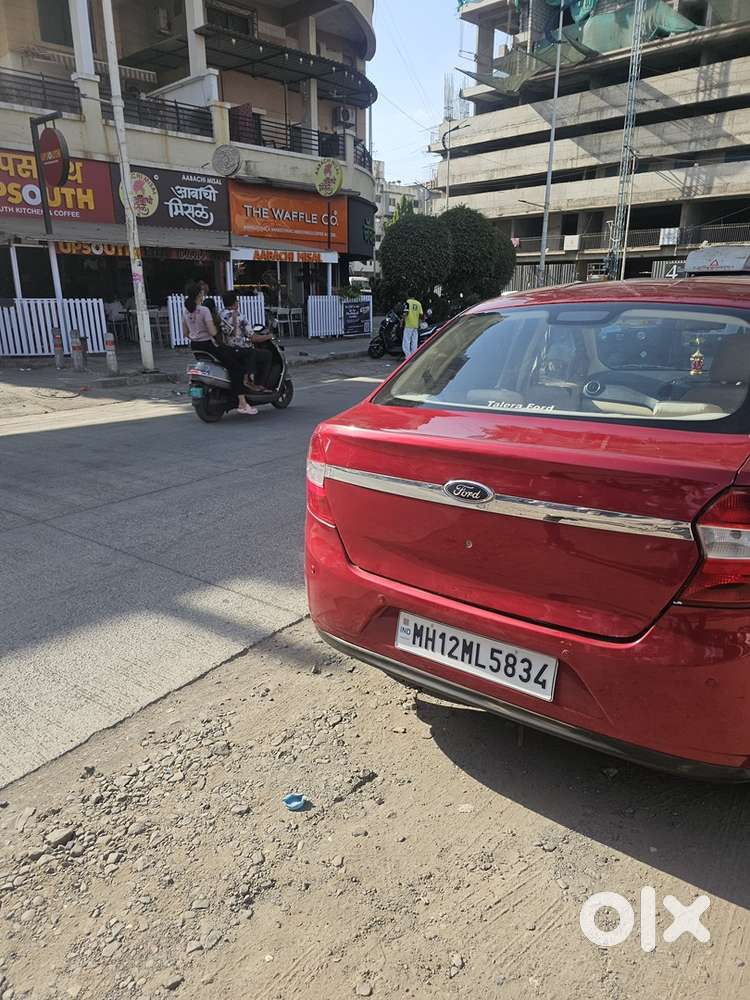 Ford Aspire Titanium Blu Automatic