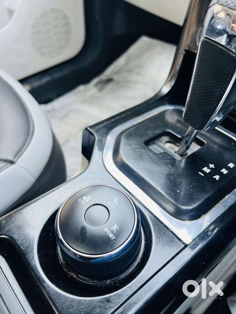 Tata Nexon Amt Xza Plus, 2022, Cng & Hybrids