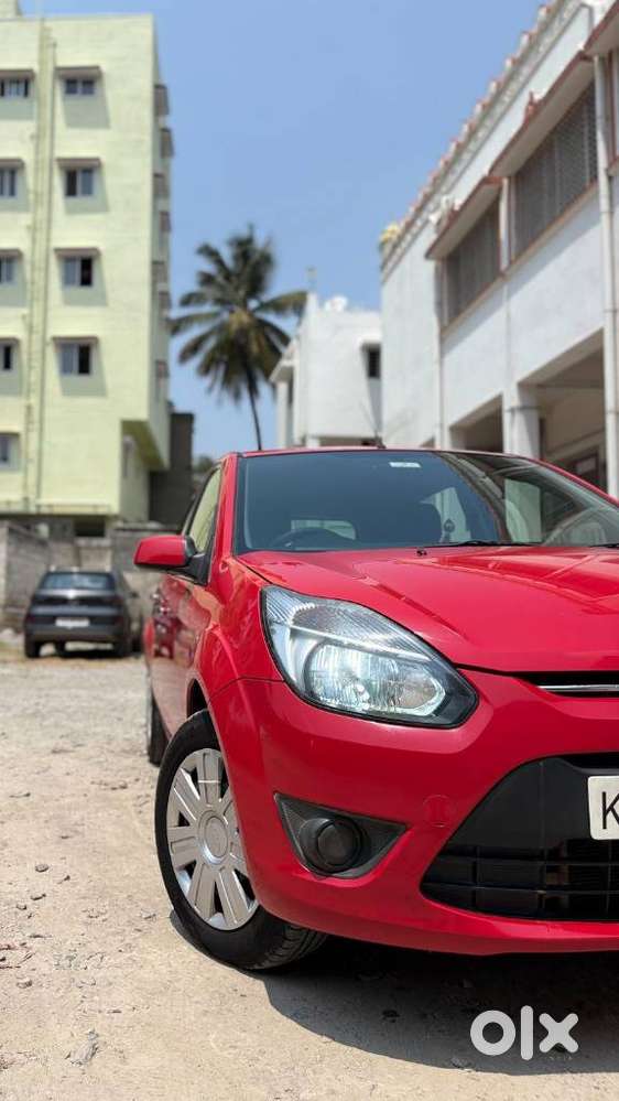 Ford Figo 1.2p Titanium Mt, 2010, Petrol