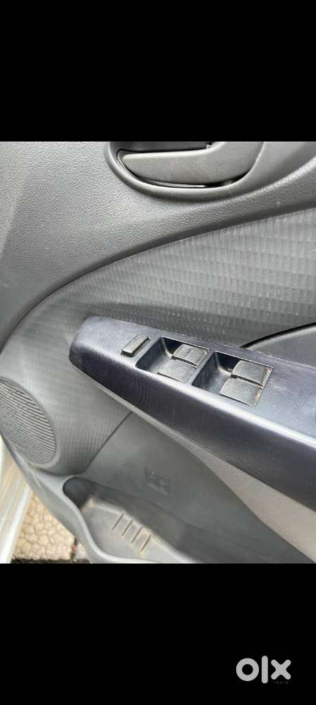 Toyota Etios, 2012, Petrol