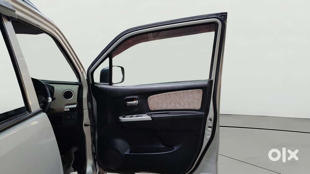 Maruti Suzuki Wagon R 1.0 Vxi Amt, 2016, Petrol