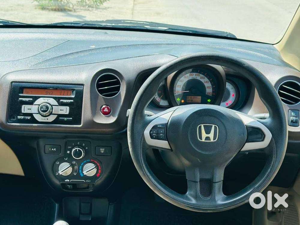 Honda Brio S Mt, 2017, Petrol