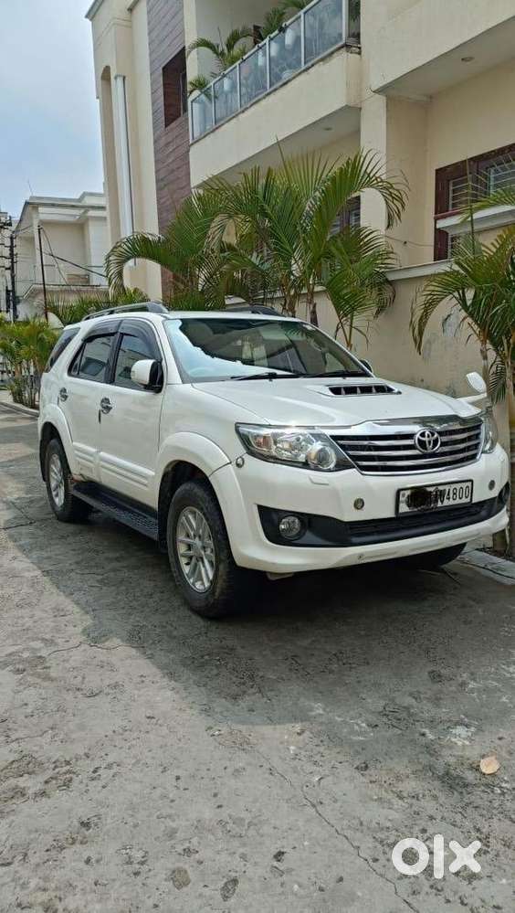Toyota Fortuner 2014