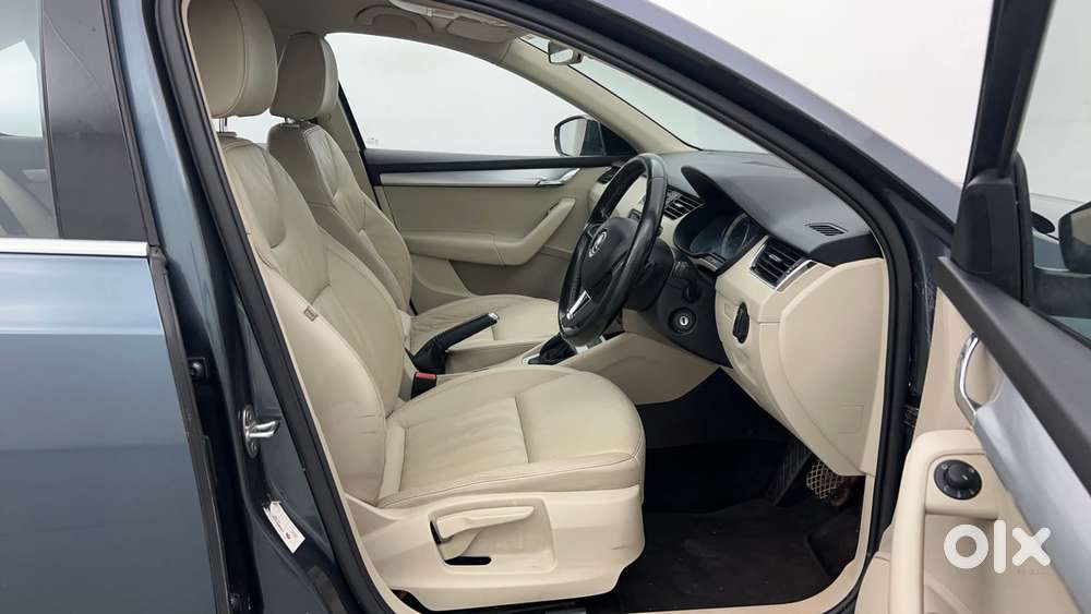 Skoda Octavia 1.8 Tsi Style At, 2017, Petrol