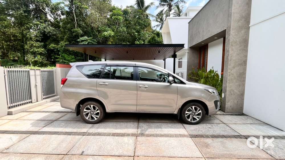 Toyota Innova Crysta 2022 Diesel Manual