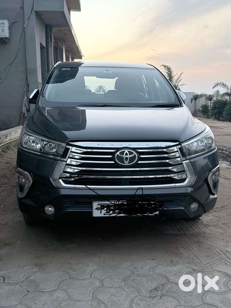 Toyota Innova Crysta 2022 Diesel Well Maintained