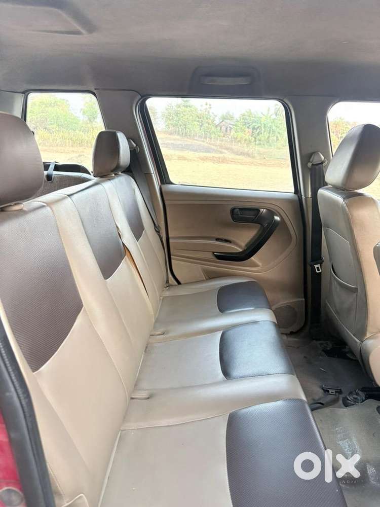 Mahindra Tuv 300 2015