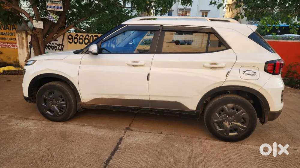 Hyundai Venue 2023 Diesel 39603 Km Driven Good Condition