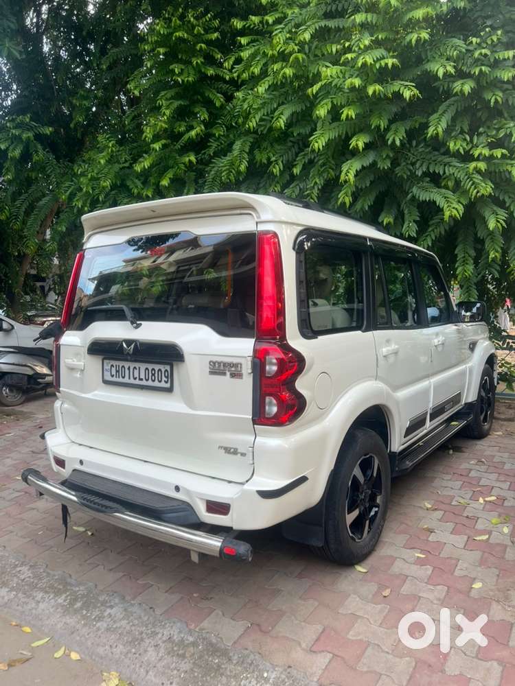 Mahindra Scorpio Classic 2022 Diesel Manual