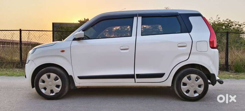 Maruti Suzuki Wagon R Vxi Amt1.2, 2025, Cng & Hybrids