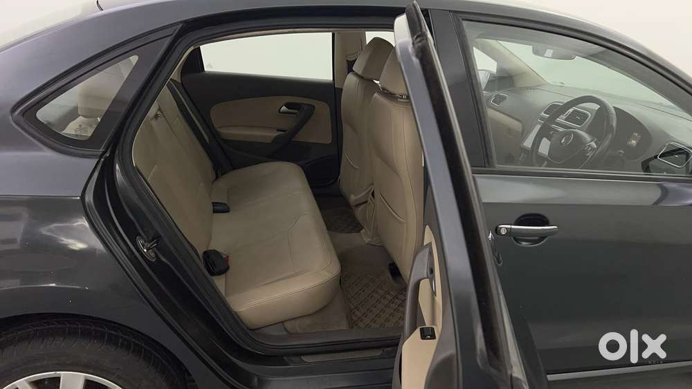 Volkswagen Vento 1.2 Tsi Highline At, 2016, Petrol