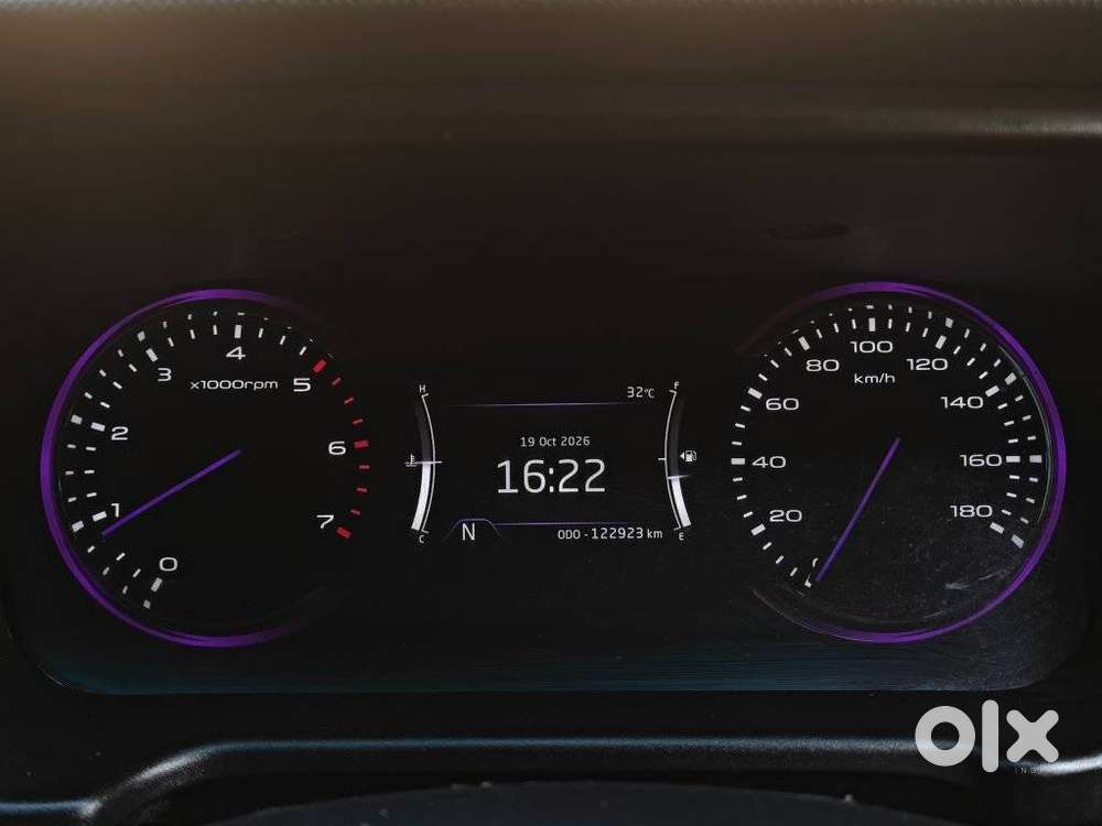 Mahindra Marazzo M8 8str, 2019, Diesel