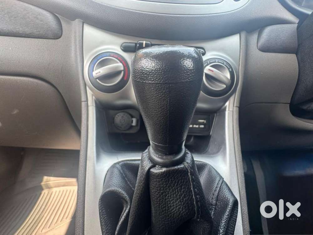 Hyundai I10 2017 Petrol 77000 Km Driven