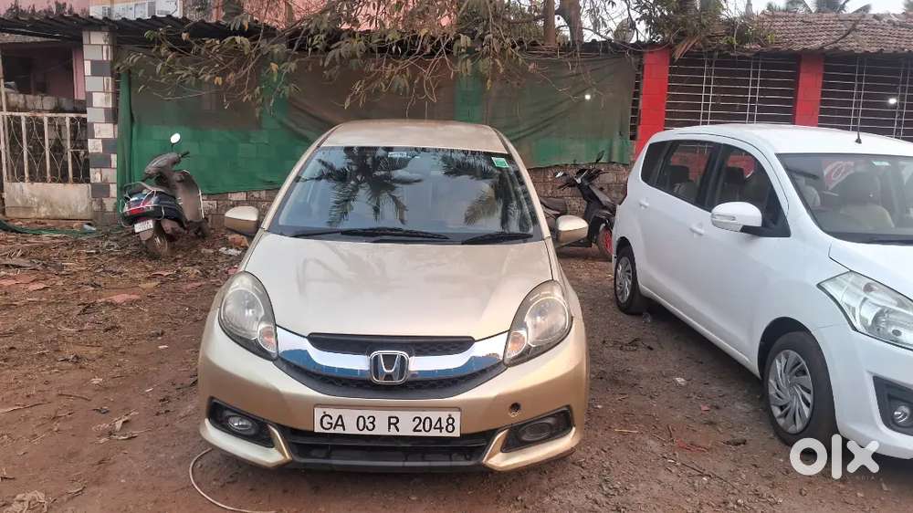 Honda Mobilio Top  2015 7 Seater Car