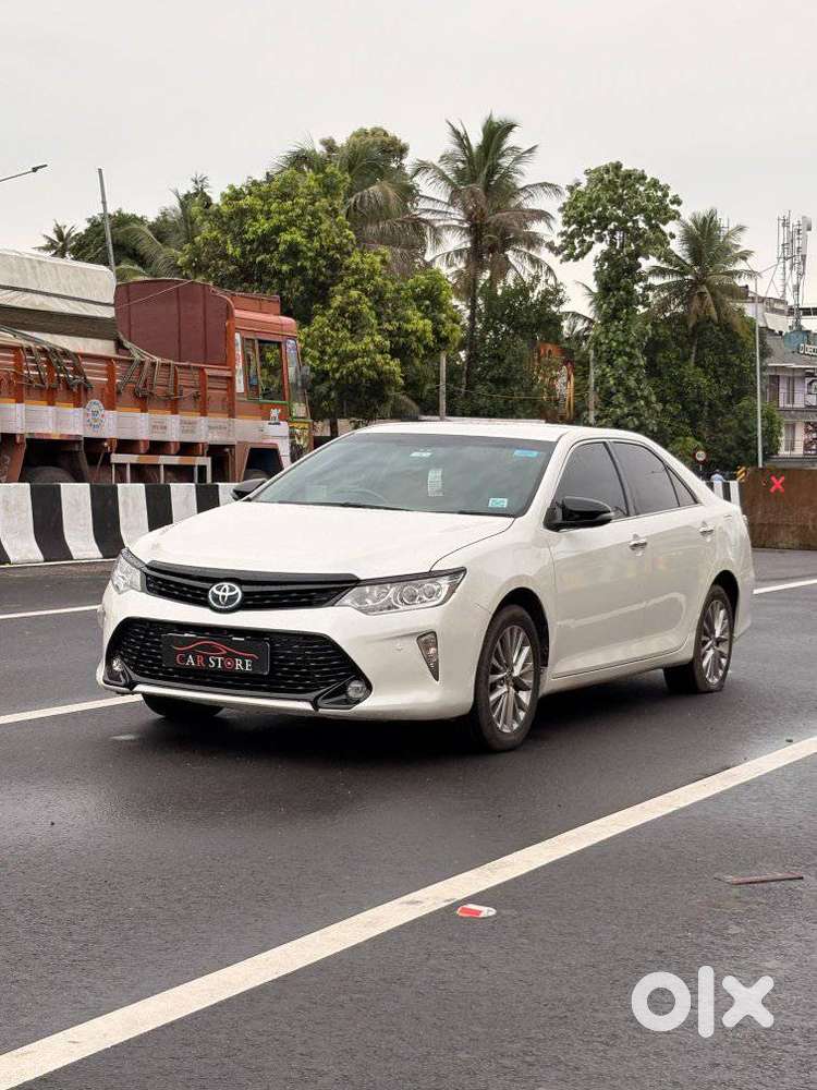 Toyota Camry Hybrid, 2018, Petrol