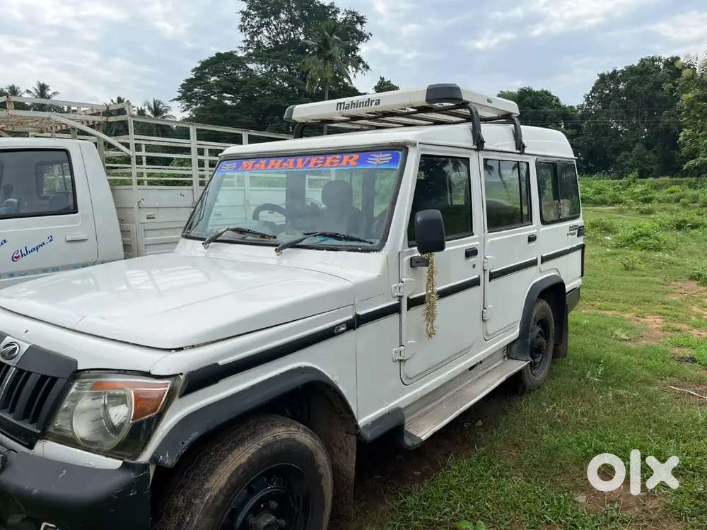 Mahindra Bolero Neo 14