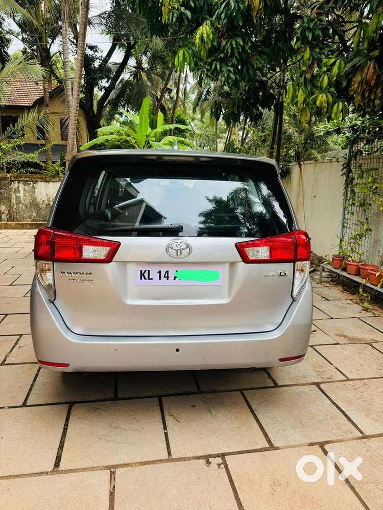 Toyota Innova Crysta 2022 Diesel Well Maintained