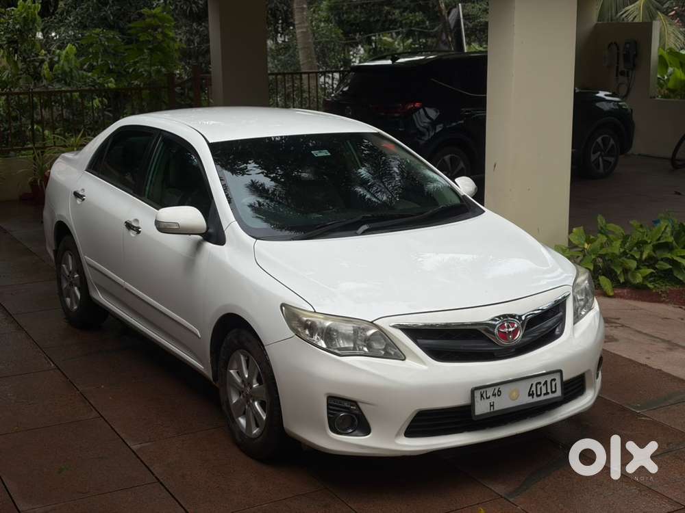 Toyota Corolla Altis 2013